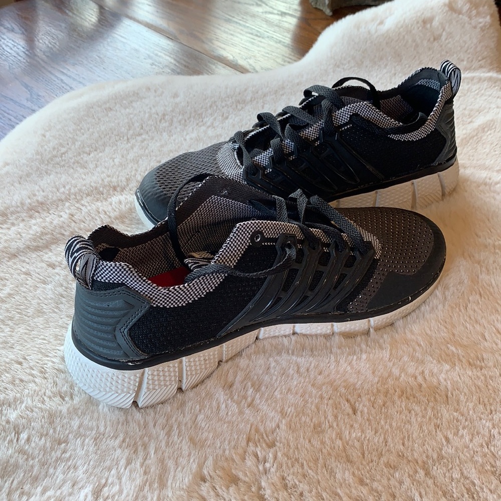 Skecher runners